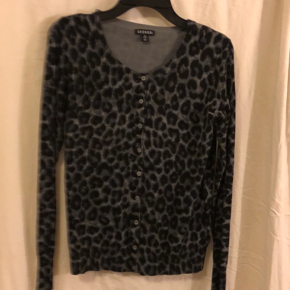 Leopard print sweater